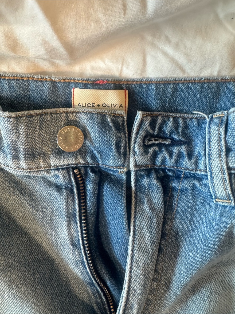 Alice + Olivia Light Wash High-Rise Wide Leg Jeans - Picture 9 of 13
